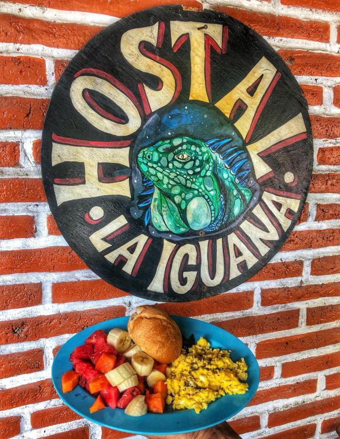 Hostel Iguana Beach House Montañita Exterior foto